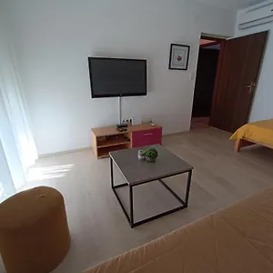 apartments-toni-zadar.hotelinzadar.com/